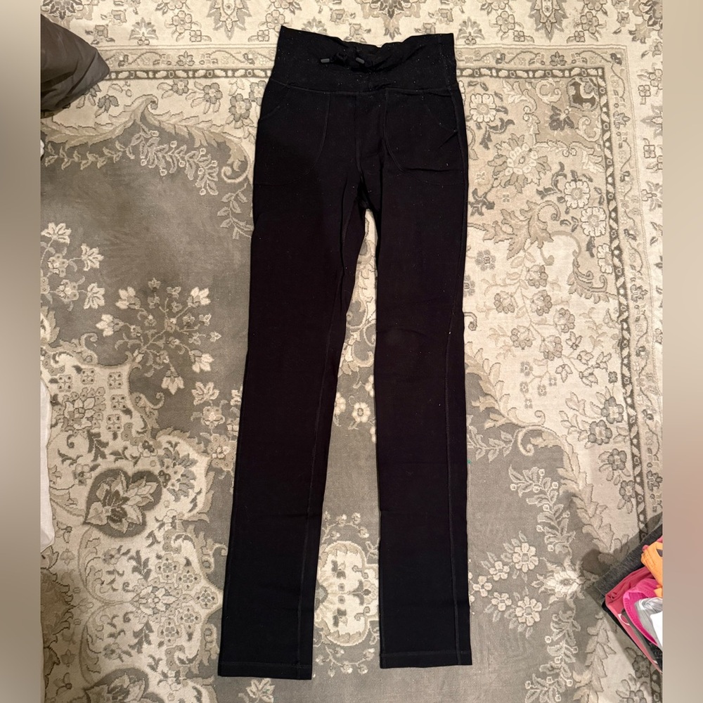 LULULEMON women’s cotton straight leg pants with tie waist and pockets